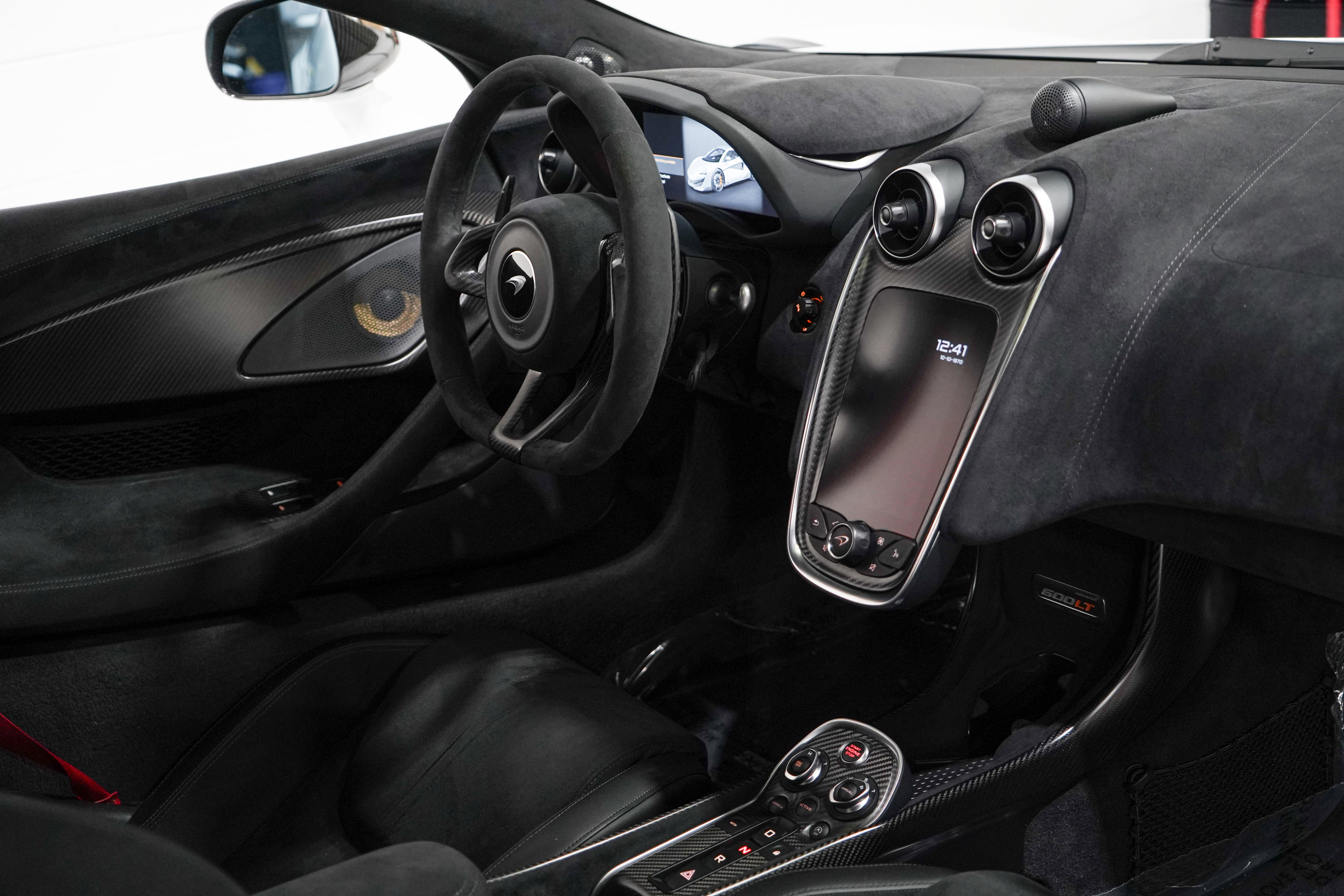 Used 2019 McLaren 600LT RWD image 17