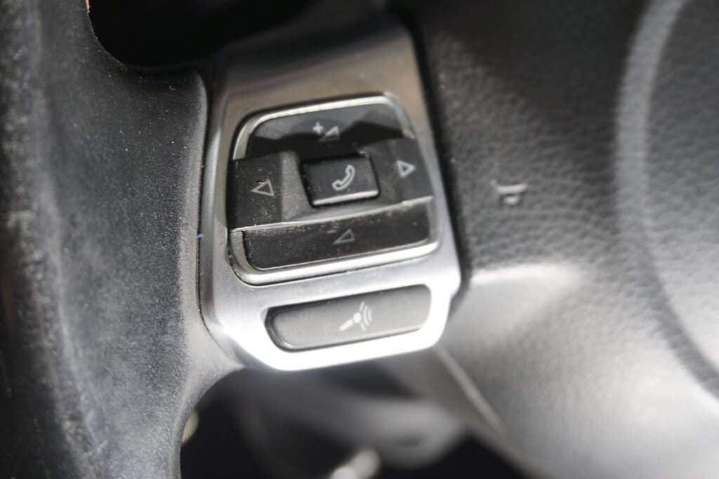 Used 2012 Volkswagen Jetta GLI FWD image 11