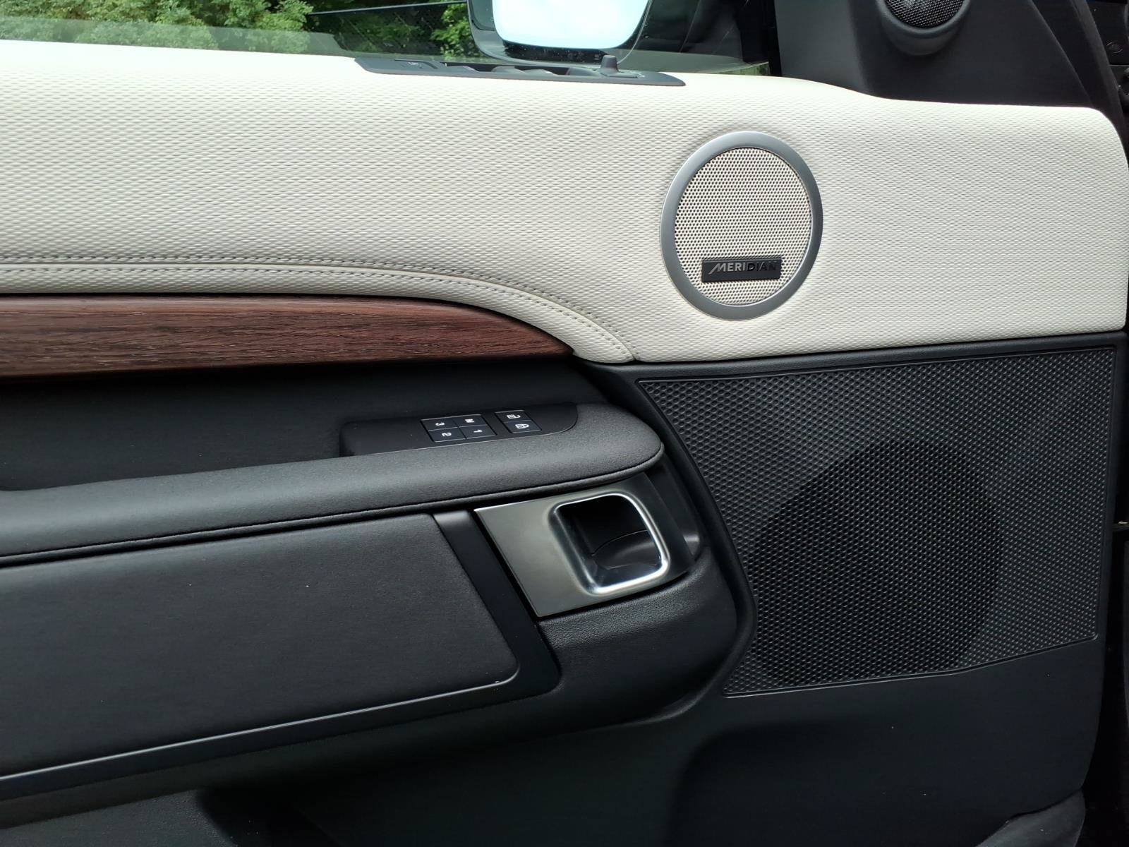 New 2026 Land Rover Discovery Dynamic SE AWD/4WD image 10