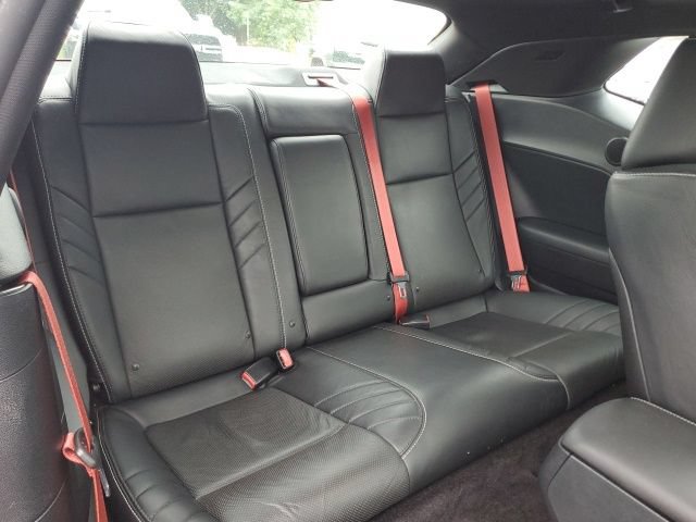 Used 2016 Dodge Challenger SRT w/ Technology Group RWD image 23