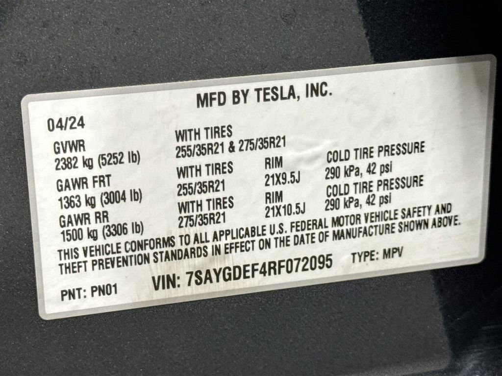 Used 2024 Tesla Model Y Performance image 25