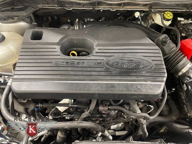 Used 2020 Ford Escape Titanium image 24