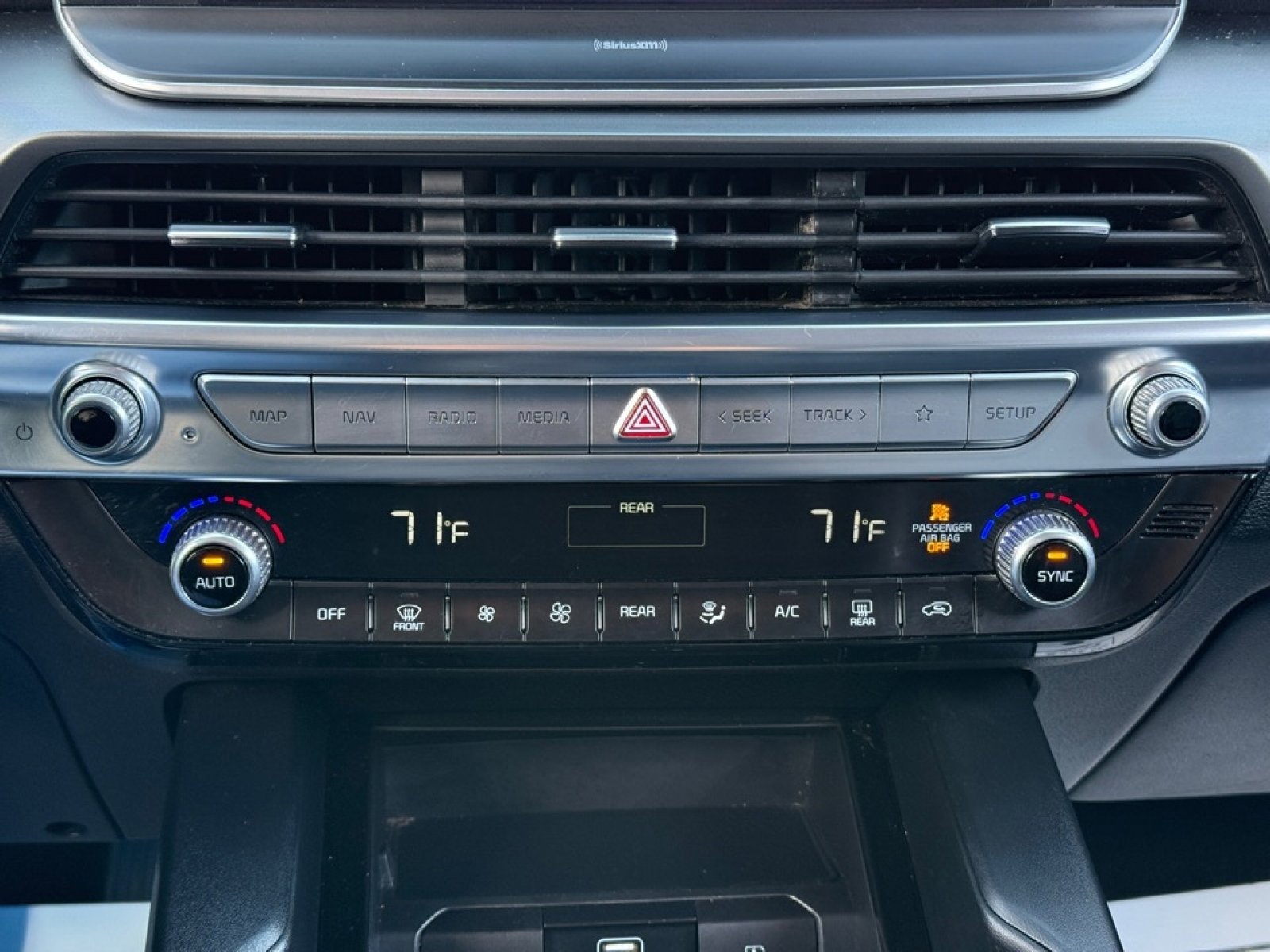 Used 2022 Kia Telluride LX image 28