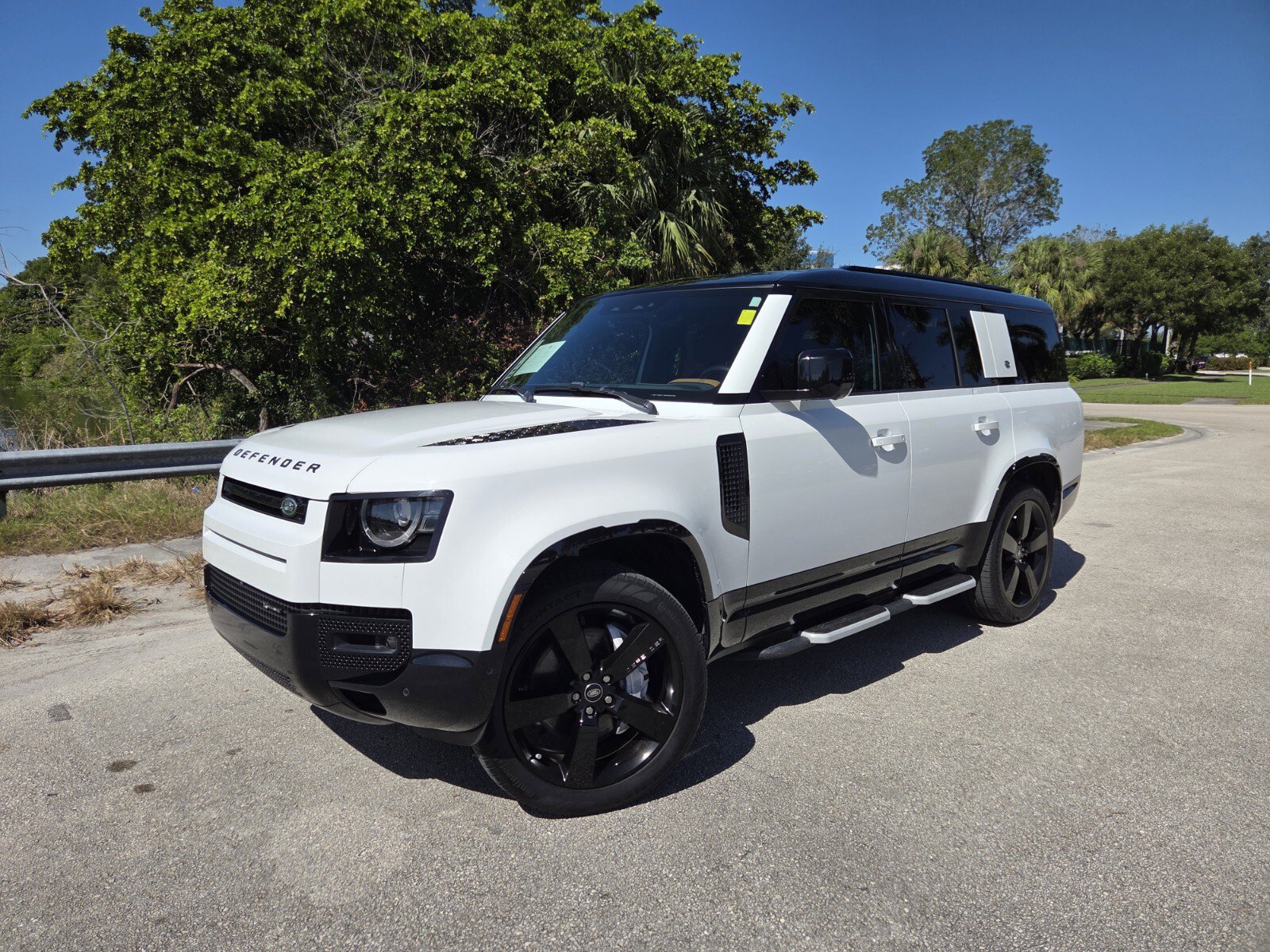 Used 2023 Land Rover Defender 130 X-Dynamic SE