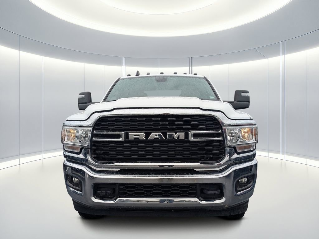 Used 2024 RAM 3500 Big Horn image 8