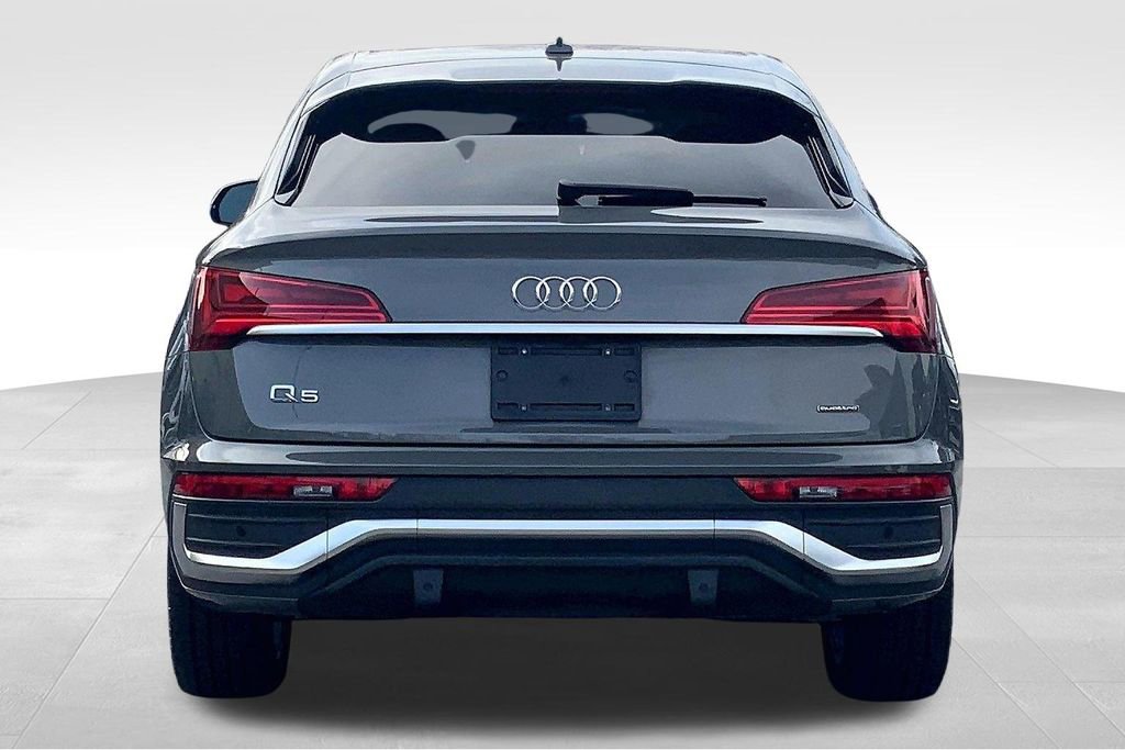Certified 2023 Audi Q5 2.0T Premium w/ Convenience Package image 4