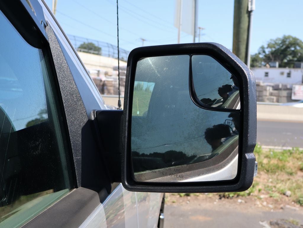 Used 2019 Ford F150 XLT w/ Equipment Group 302A Luxury AWD/4WD image 13