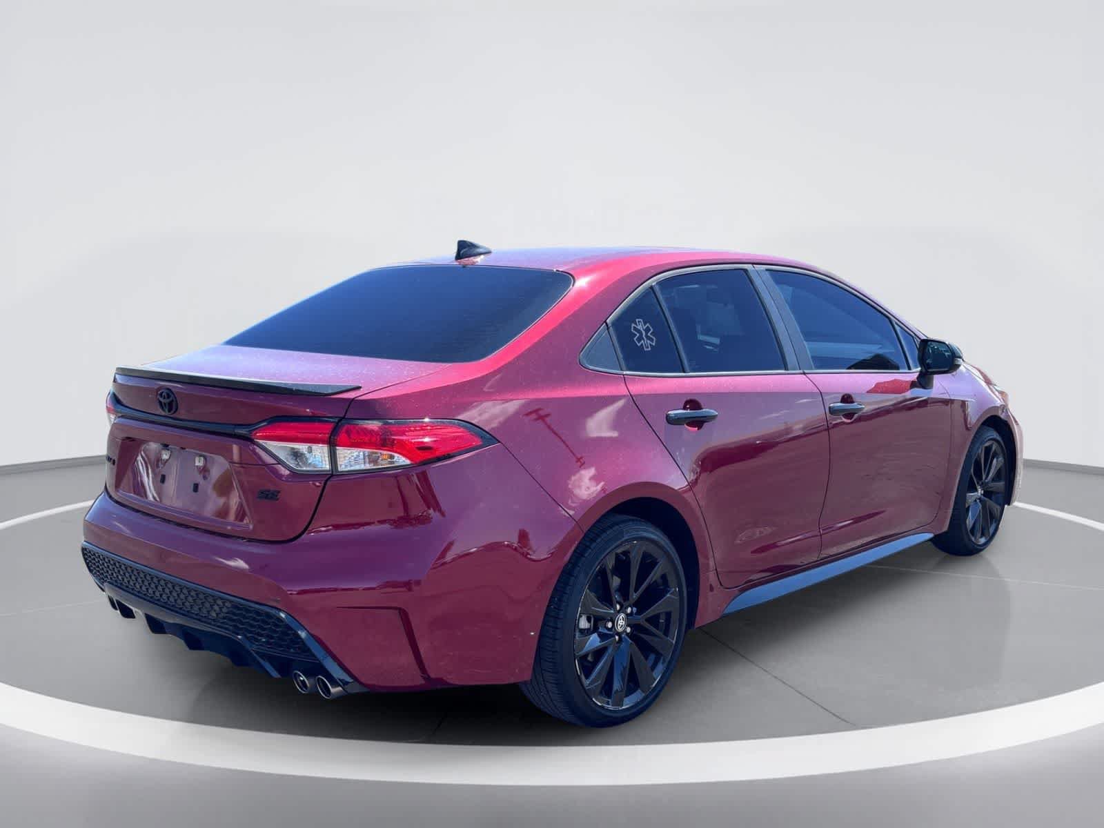 Used 2022 Toyota Corolla SE w/ Carpet Mat Package (TMS) FWD image 6