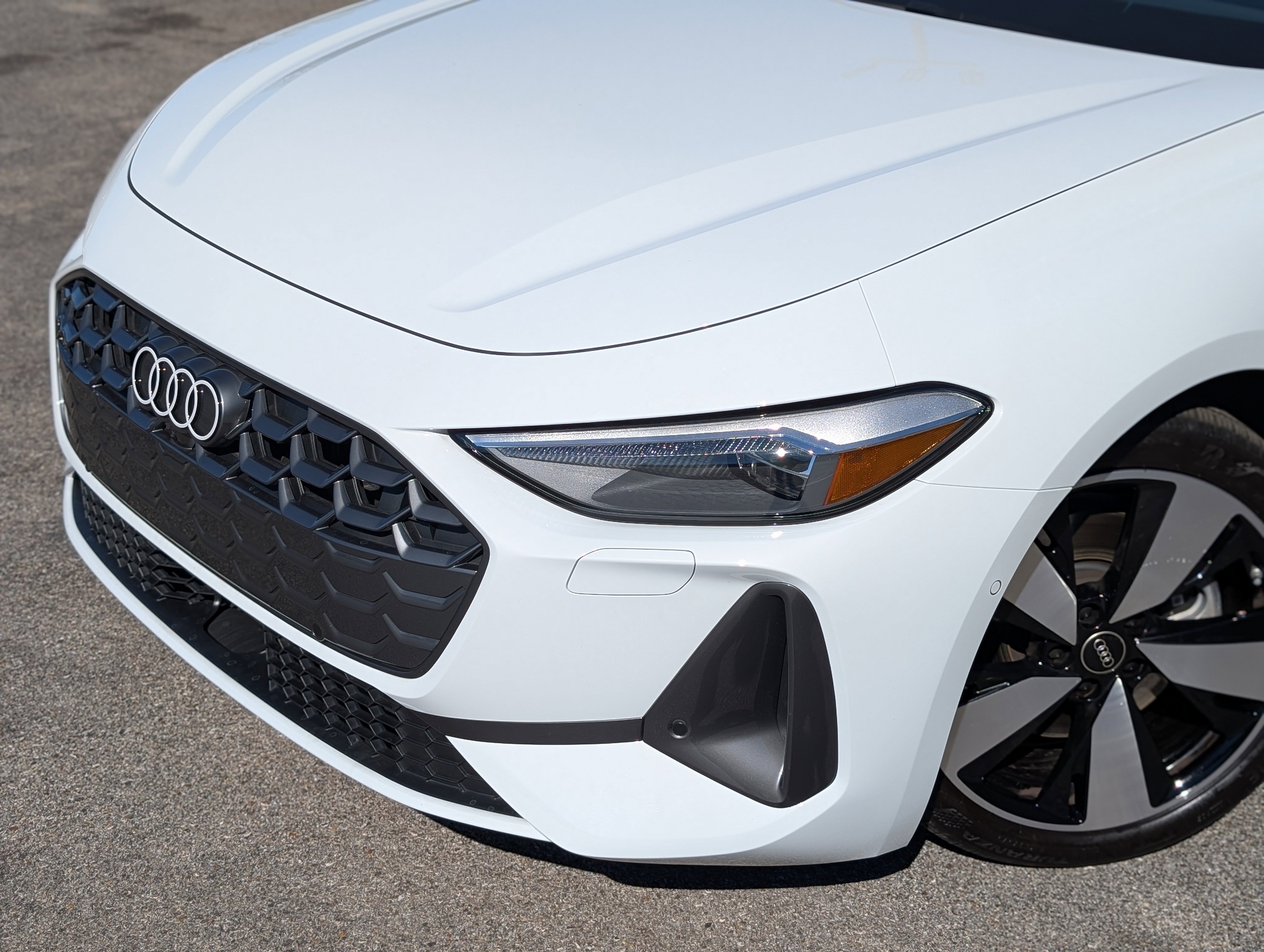 Used 2025 Audi A5 2.0T Premium w/ Convenience Package image 13