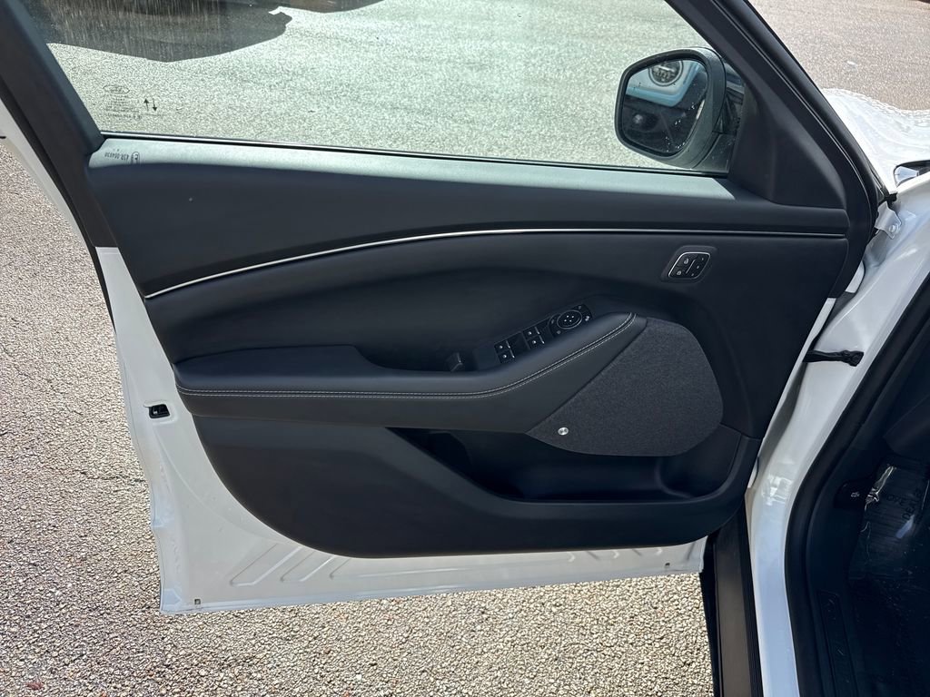 Used 2025 Ford Mustang Mach-E Premium image 13
