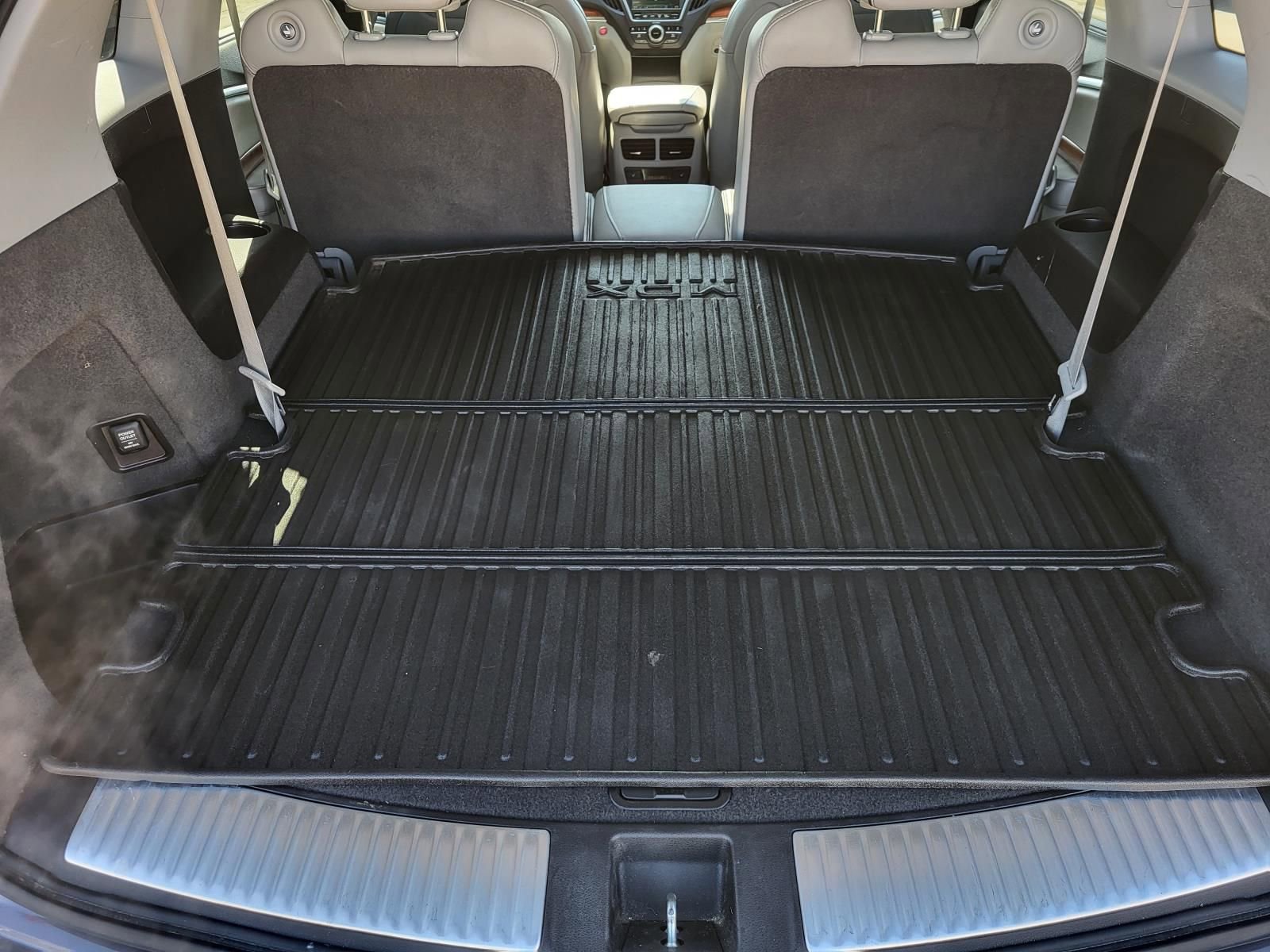 Used 2017 Acura MDX SH-AWD w/ Advance Package image 18