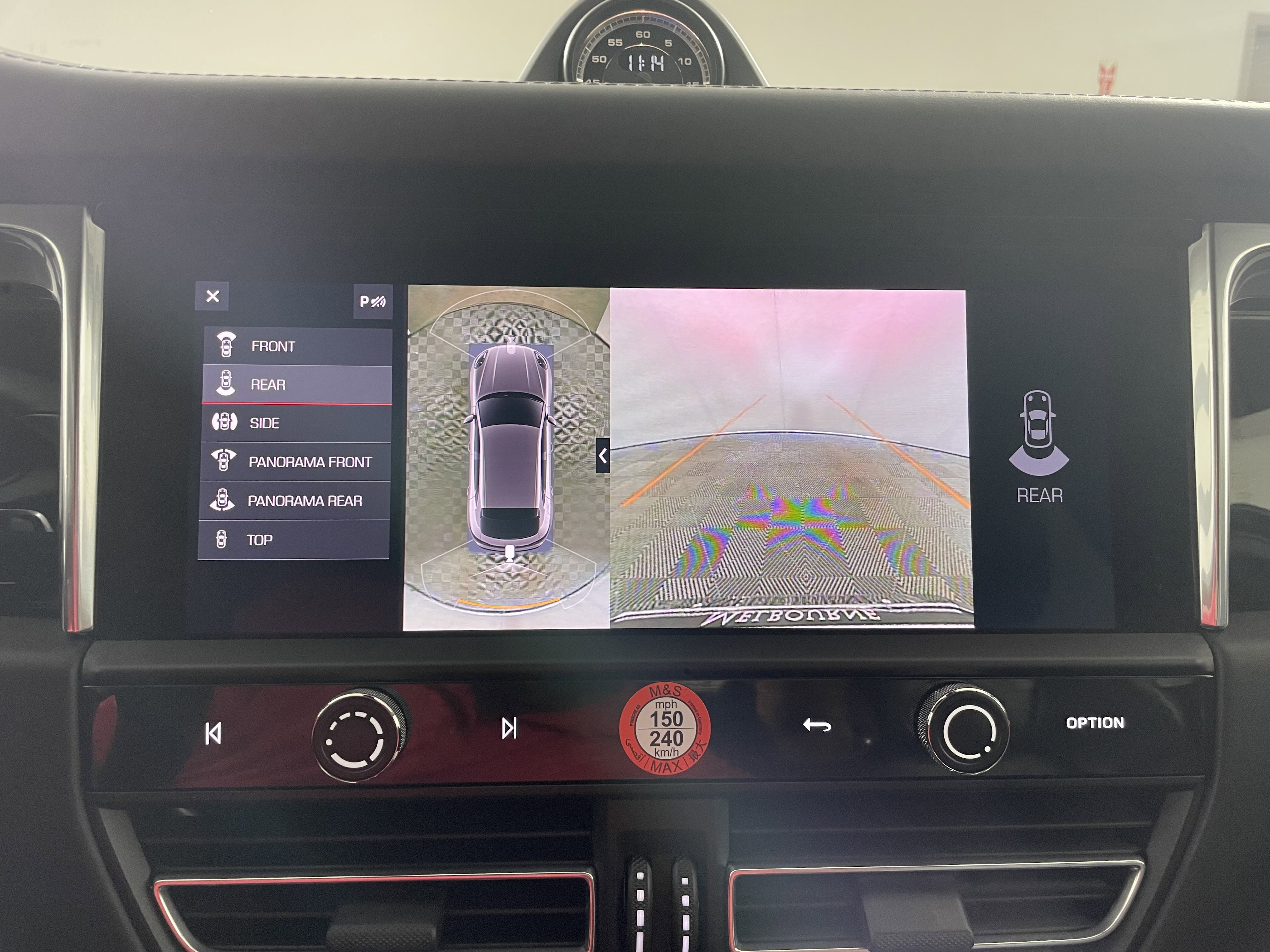 Certified 2025 Porsche Macan S AWD/4WD image 24