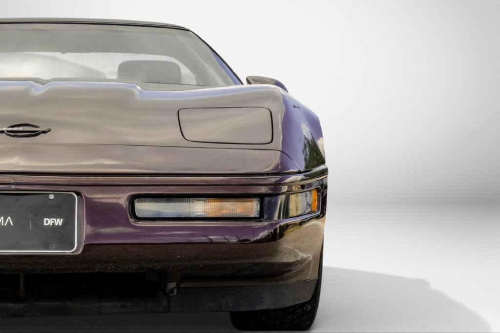 Used 1993 Chevrolet Corvette Coupe RWD image 35