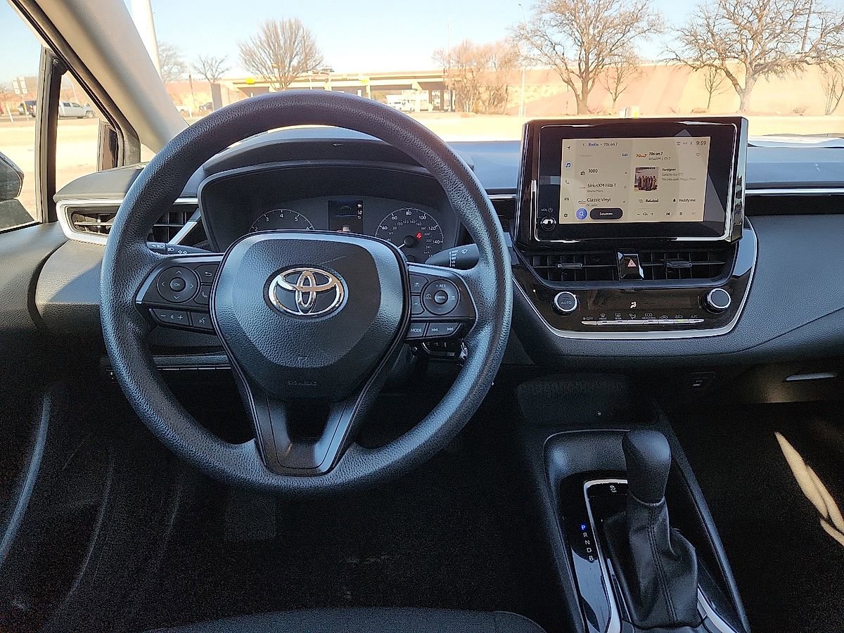 Used 2024 Toyota Corolla LE image 6
