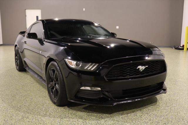 Used 2015 Ford Mustang Coupe image 1