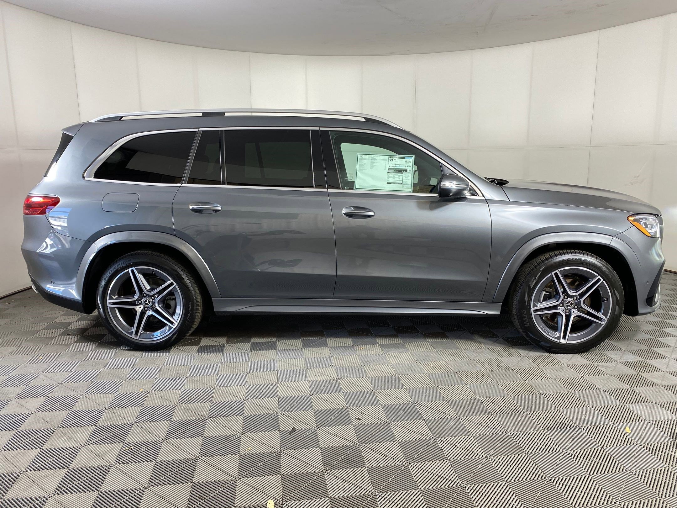New 2025 Mercedes-Benz GLS 450 4MATIC image 7