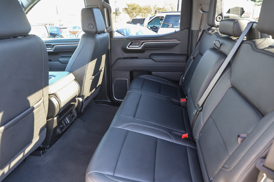 Used 2026 GMC Sierra 1500 SLT RWD image 20