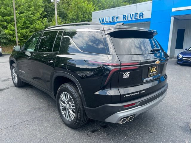 Used 2024 Chevrolet Traverse LT AWD/4WD image 8