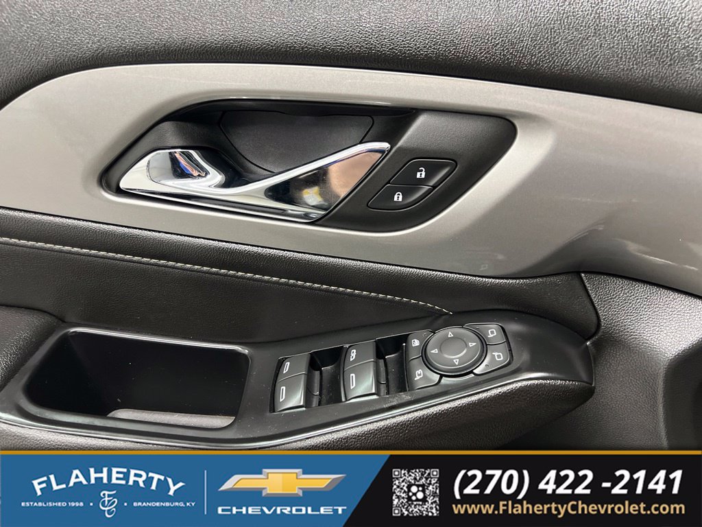 Used 2023 Chevrolet Traverse LT w/ LT Premium Package AWD/4WD image 23