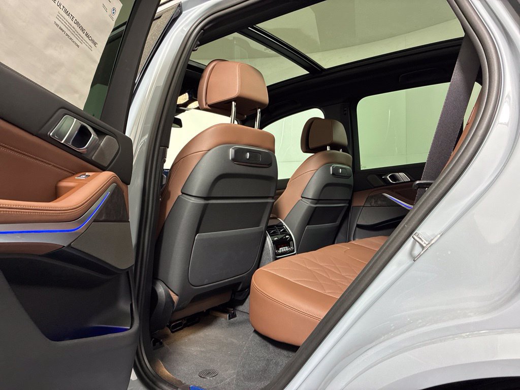 New 2026 BMW X5 xDrive40i w/ M Sport Package AWD/4WD image 28