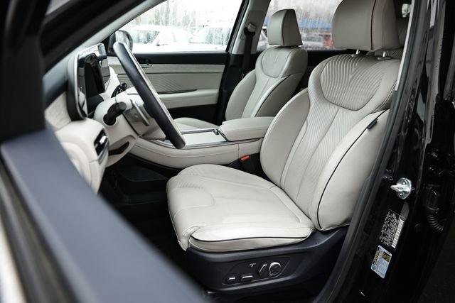 Used 2023 Hyundai Palisade Calligraphy image 21