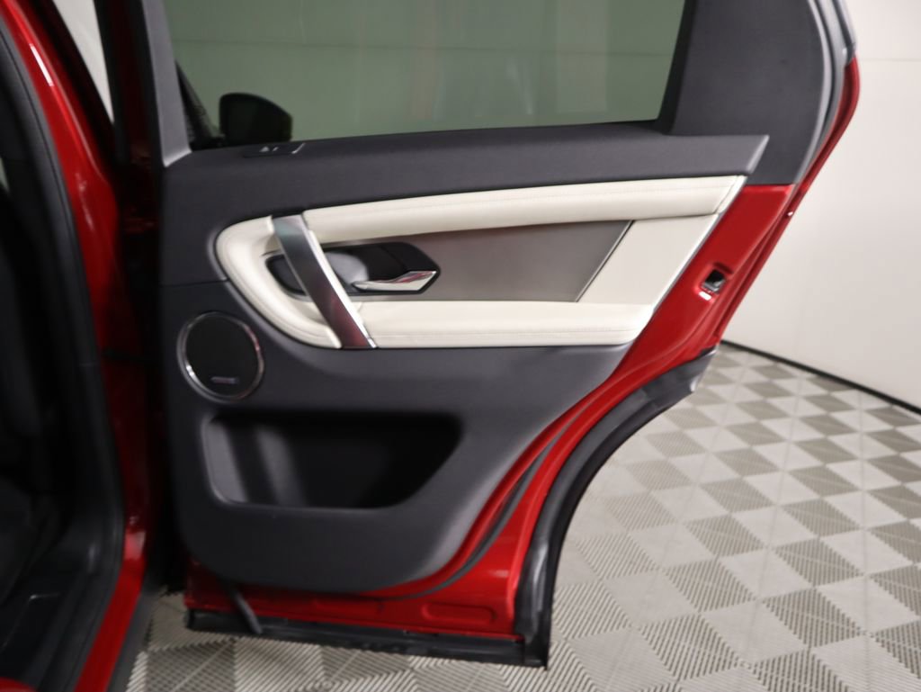 Certified 2024 Land Rover Discovery Sport Dynamic SE image 26
