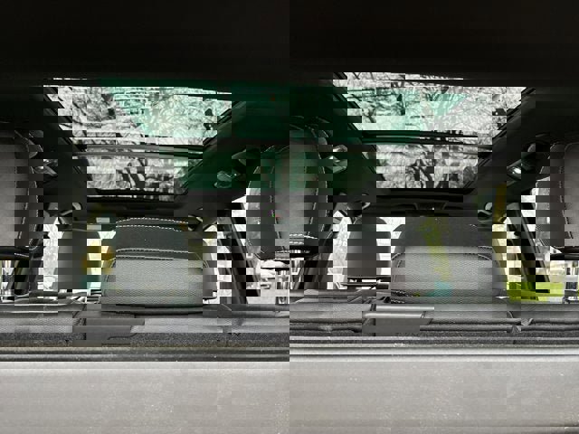 Used 2022 Volkswagen Tiguan SEL R-Line image 16