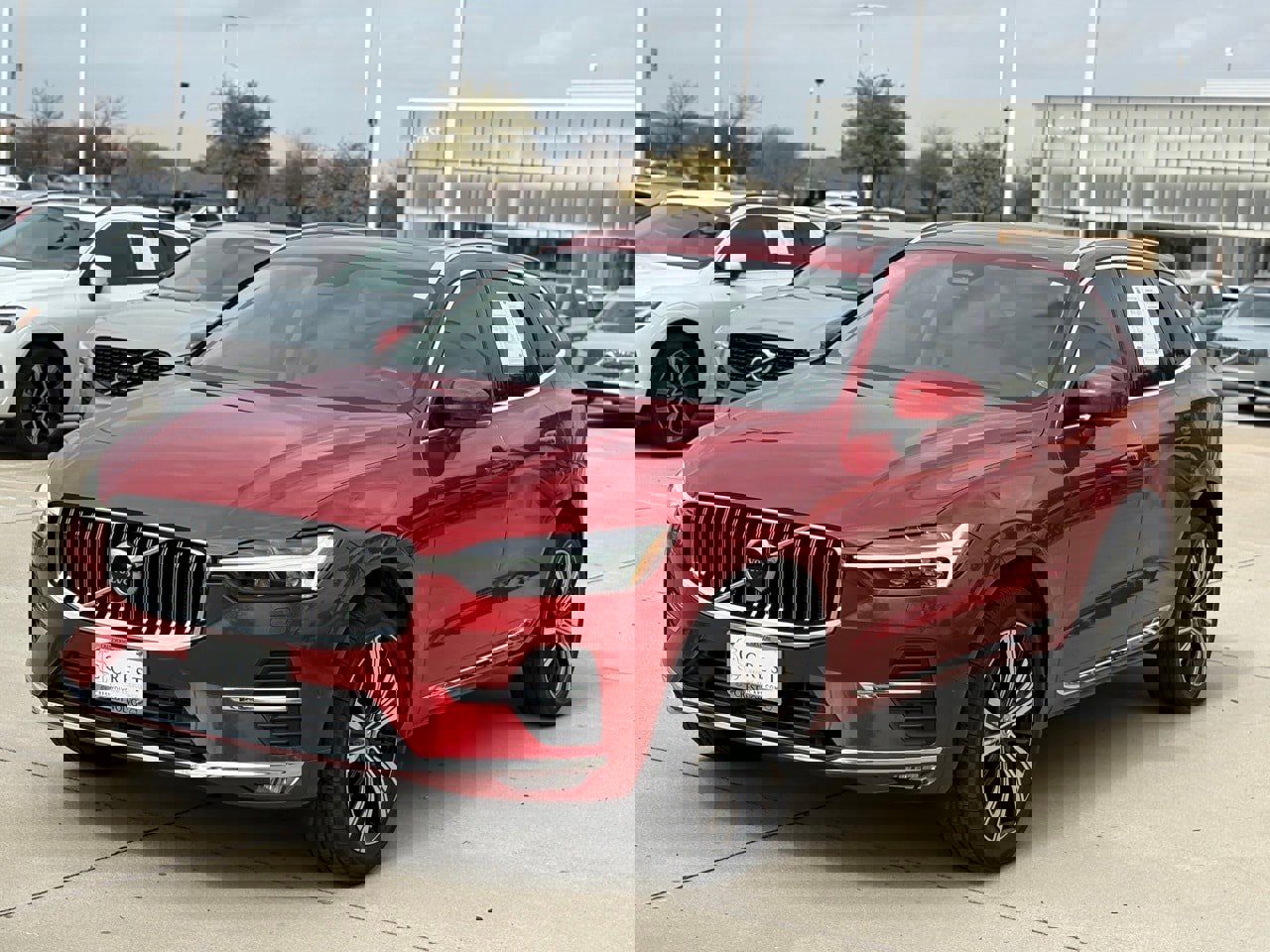 Certified 2023 Volvo XC60 B5 Ultimate w/ Climate Package image 3