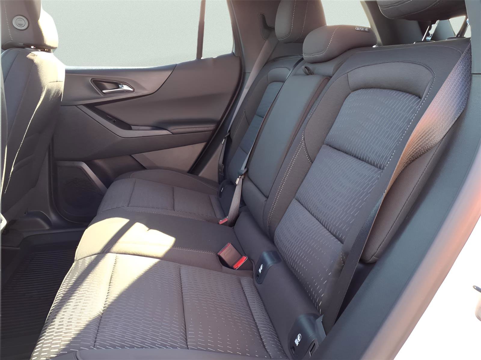 New 2026 Chevrolet Equinox LT w/ LPO, Floor Liner Package image 24