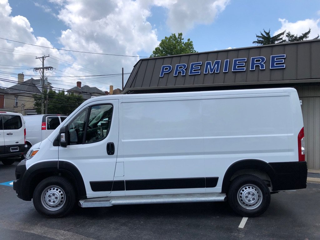 Used 2025 RAM ProMaster 2500 w/ U-Haul Equipment Group FWD image 3