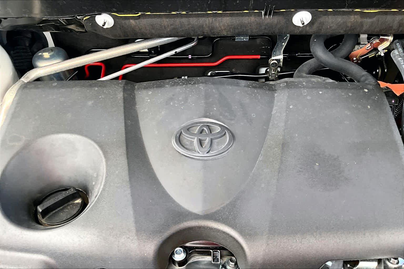 Used 2020 Toyota RAV4 XSE AWD/4WD image 33