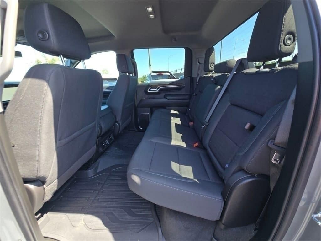 Used 2024 GMC Sierra 1500 Elevation w/ LPO, Elevation Black Package image 12