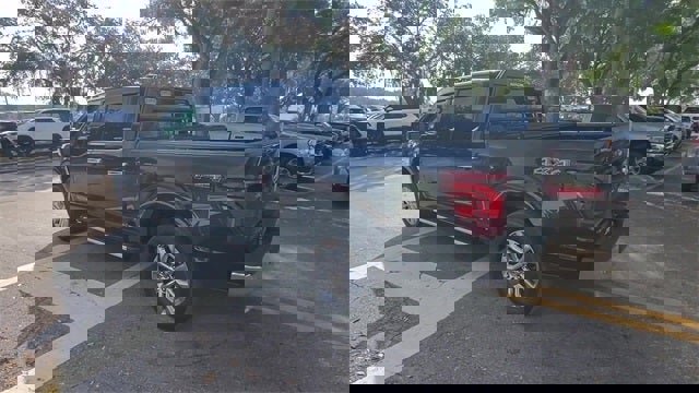 Used 2025 Ford F150 Lariat w/ Equipment Group 501A Mid image 40