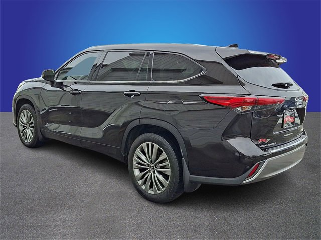 Used 2022 Toyota Highlander Platinum image 7