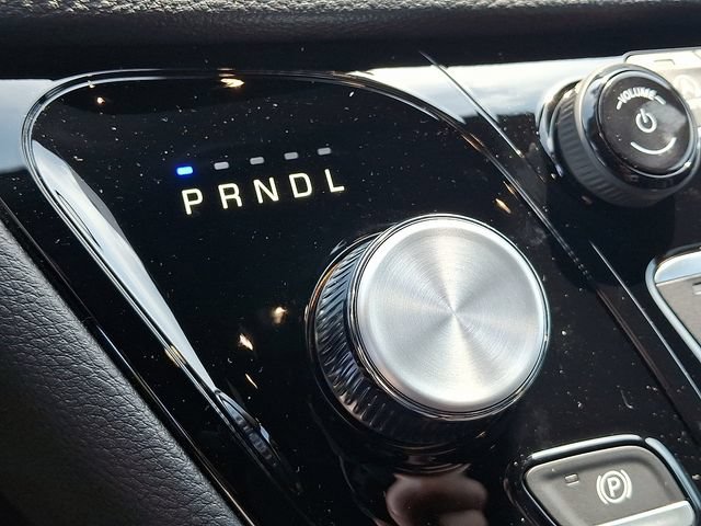 New 2025 Chrysler Pacifica Select AWD/4WD image 18