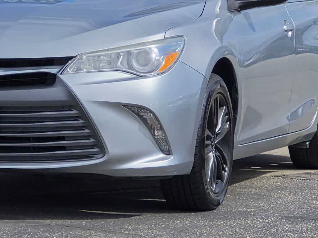 Used 2017 Toyota Camry LE FWD image 14