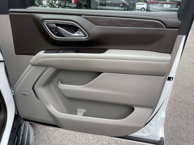 Used 2021 Chevrolet Tahoe LT w/ LT Signature Package RWD image 17