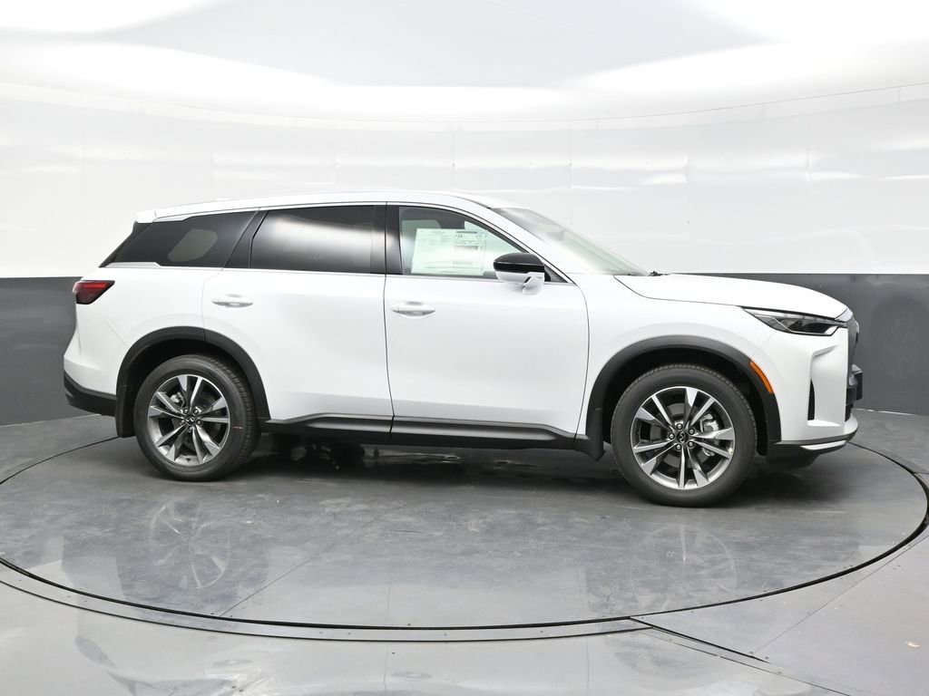 Used 2026 INFINITI QX60 Pure w/ Cargo Package AWD/4WD image 8