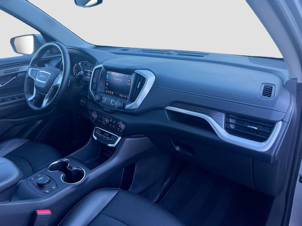 Used 2024 GMC Terrain SLT image 30