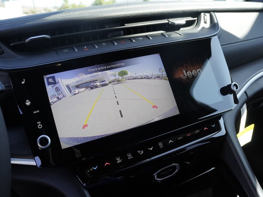 New 2026 Jeep Grand Cherokee Altitude AWD/4WD image 15