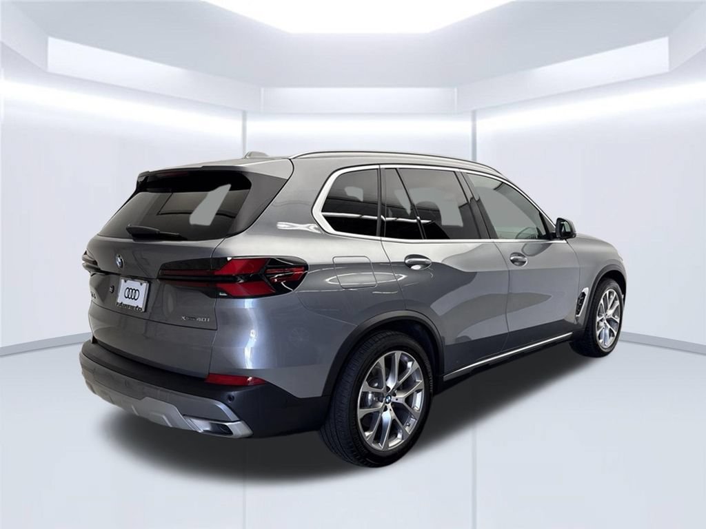 Used 2024 BMW X5 xDrive40i w/ Premium Package AWD/4WD image 7