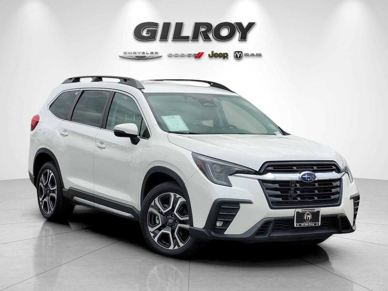 Used 2023 Subaru Ascent Limited AWD/4WD image 2