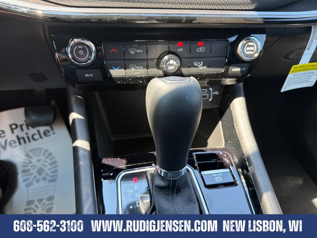 New 2026 Jeep Compass Latitude AWD/4WD image 17