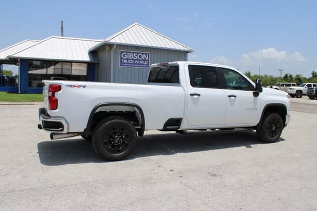 Used 2025 Chevrolet Silverado 2500 W/T w/ WT/CX Safety Package AWD/4WD image 12