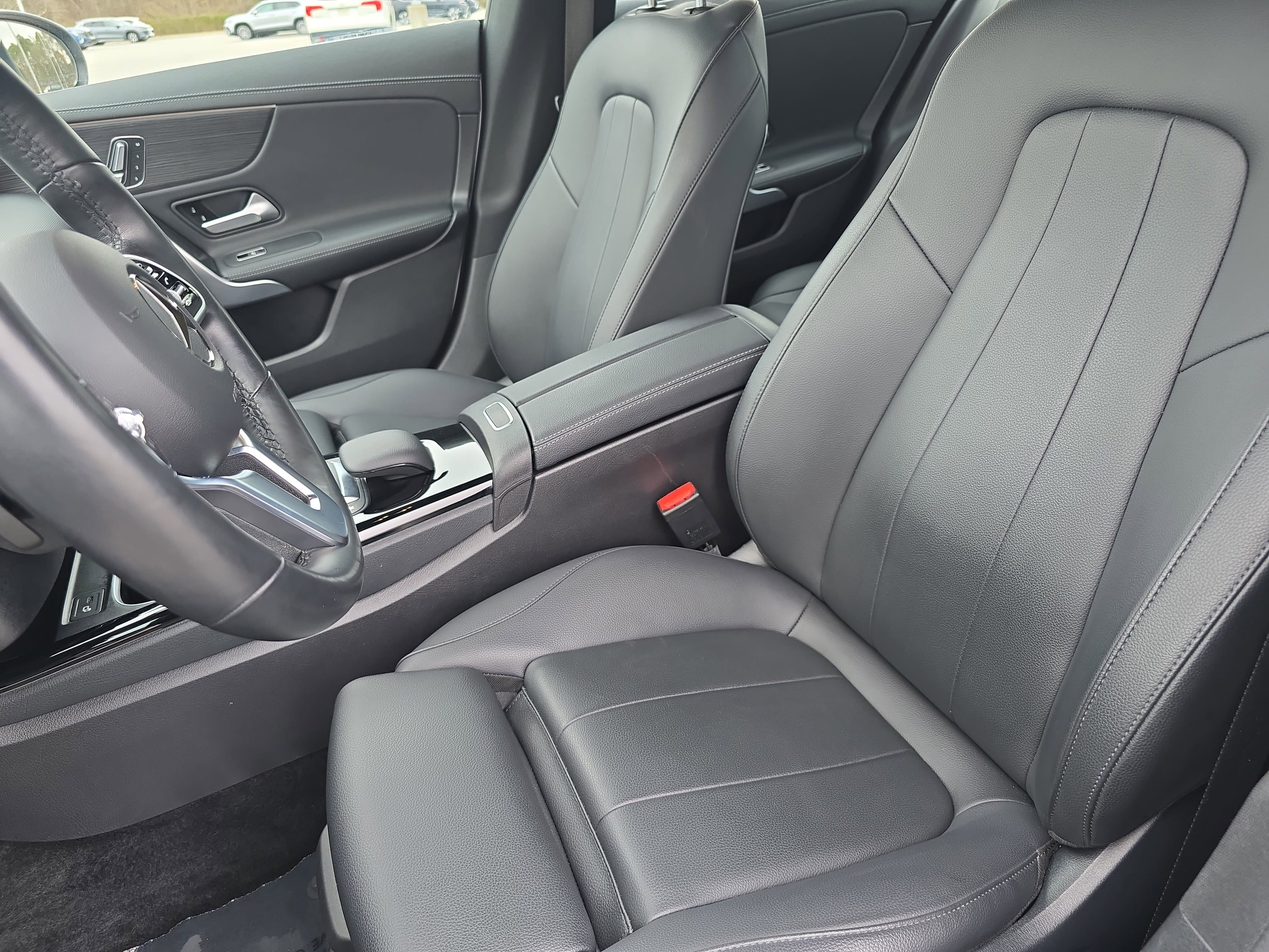 Used 2023 Mercedes-Benz CLA 250 4MATIC w/ Premium Package image 15