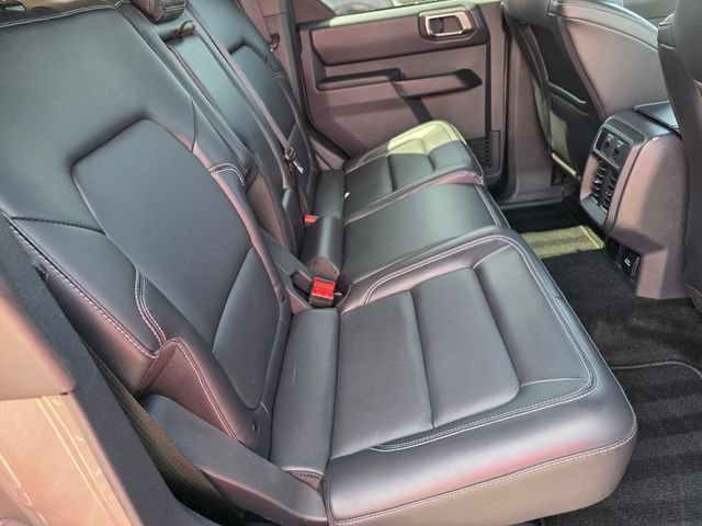 Used 2025 Ford Bronco Outer Banks AWD/4WD image 14