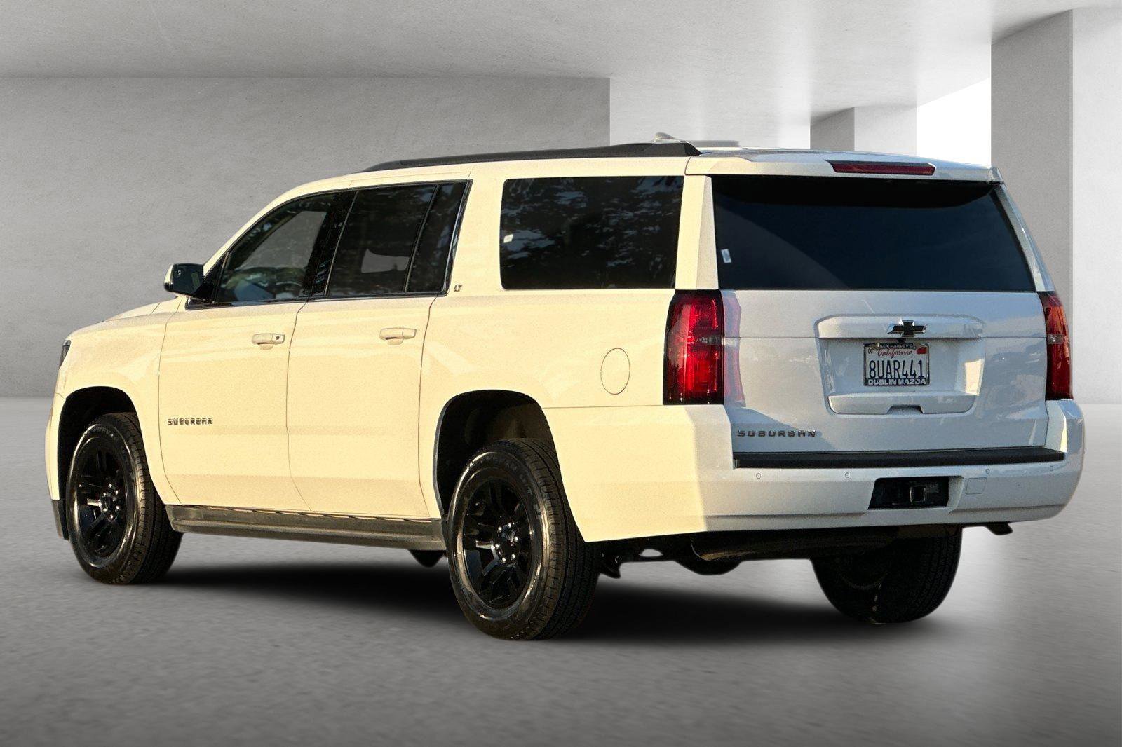 Used 2019 Chevrolet Suburban LT image 6