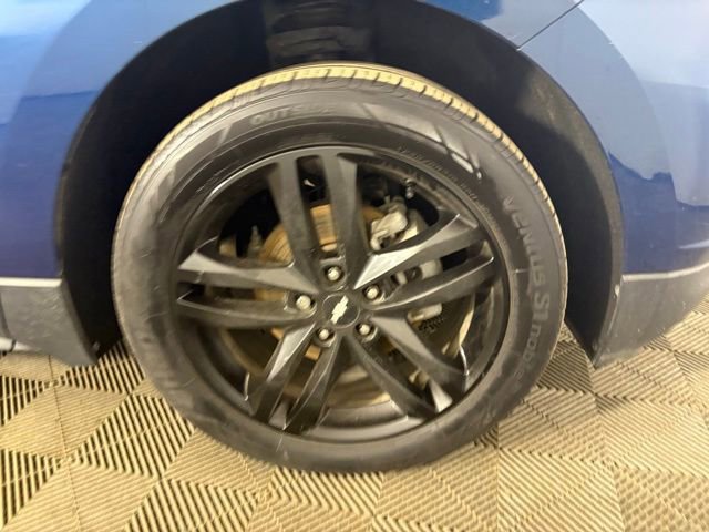 Used 2020 Chevrolet Equinox LT w/ Sport Edition image 24