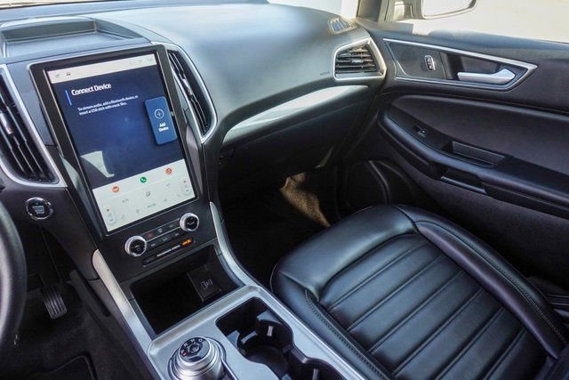 Used 2024 Ford Edge SEL image 21