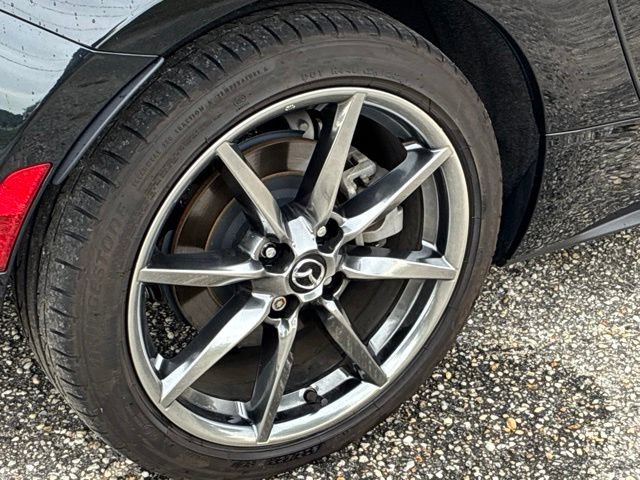 Used 2021 MAZDA MX-5 Miata RF Grand Touring RWD image 25